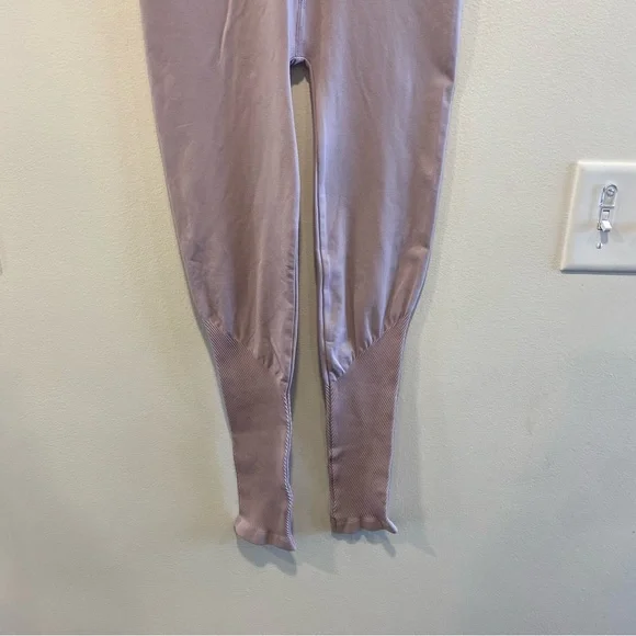 Free people movement leggings in women’s size m/l lavendar new with tags - Picture 3 of 12